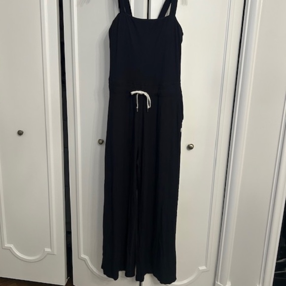 Vuori Pose Scoop Jumpsuit - Picture 1 of 3